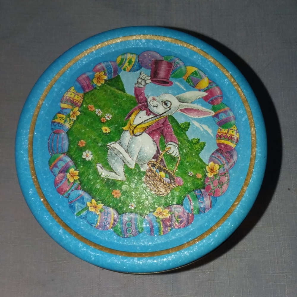 Wolfgang's Cottontail Follies Candy Tin Bunny Rabbit Easter Holiday 4.5" Empty - Picture 4 of 12